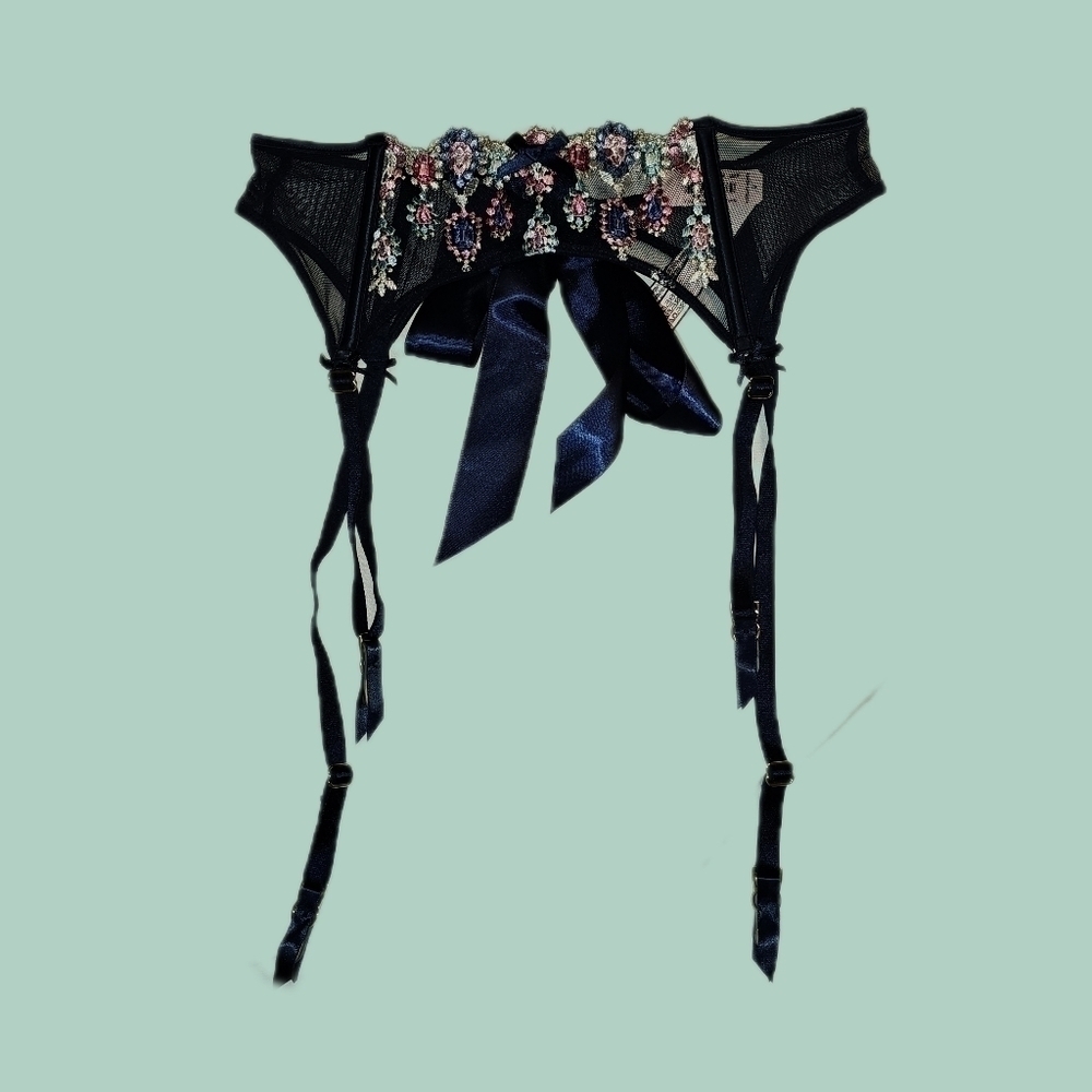 NWT Victoria's Secret Jewel Embroidered Garter Belt